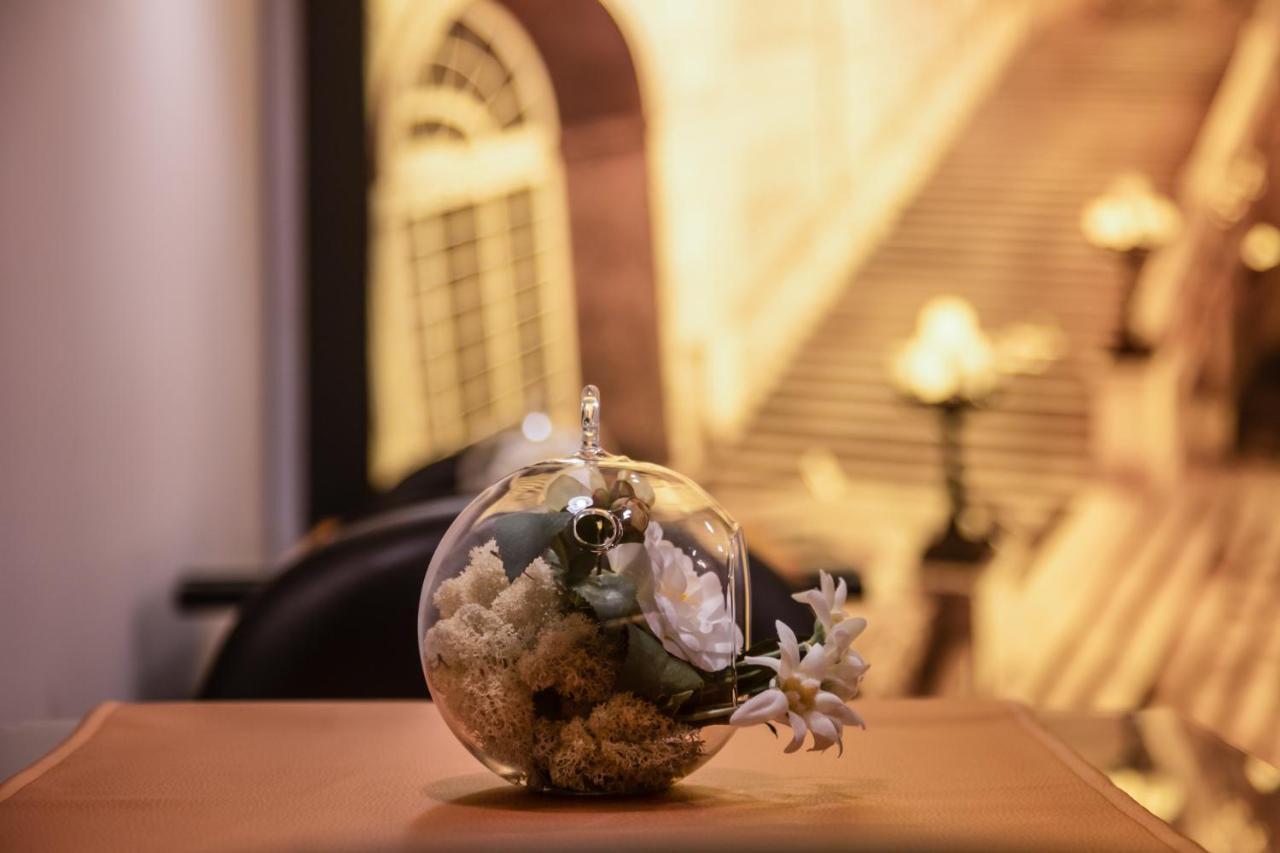 La Lepre Napoli Bed and Breakfast Buitenkant foto