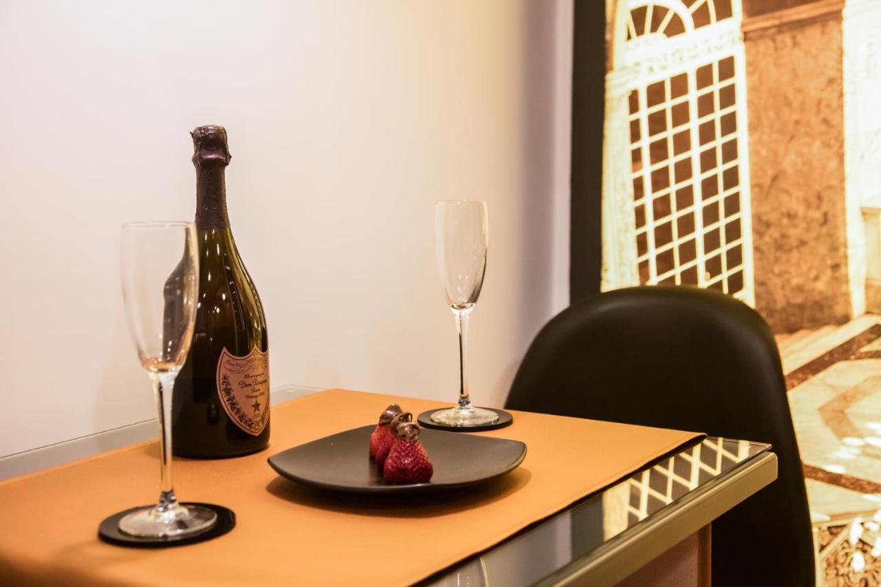 La Lepre Napoli Bed and Breakfast Buitenkant foto